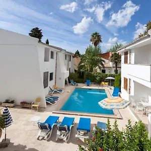 Leo Apartment